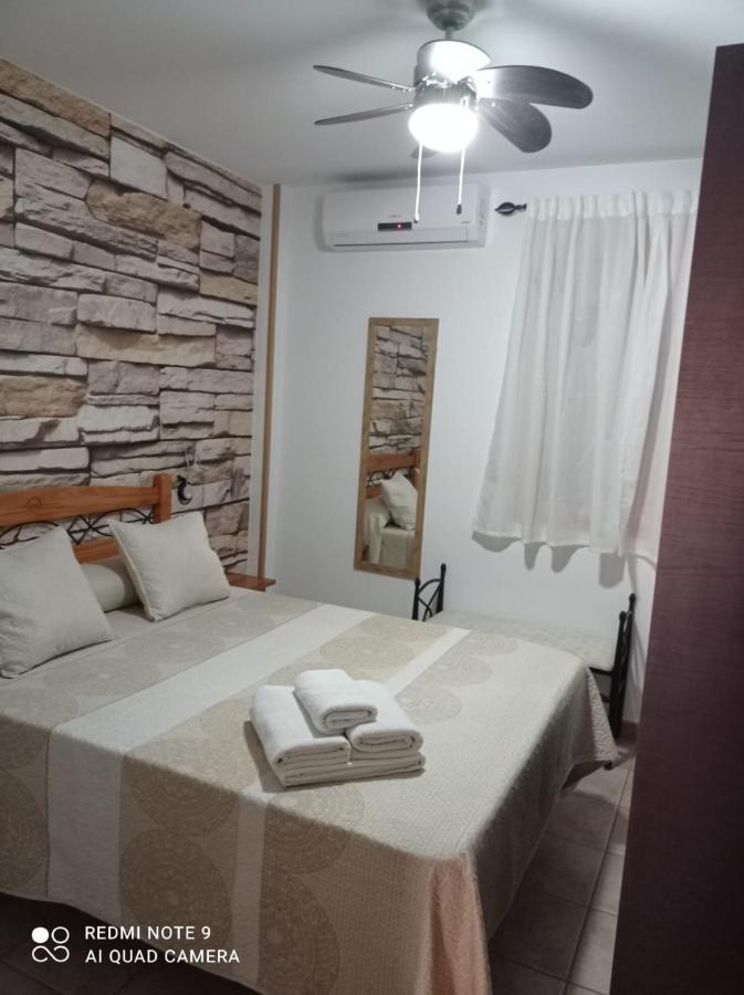 Vivienda Rodriguez Apartment Arroyo Frio Bagian luar foto